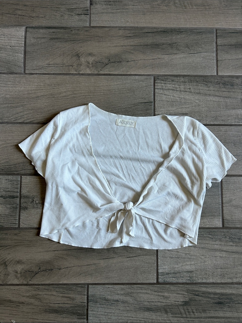 audrey White Ribbed Tie-Front Short Sleeve Crop Top
